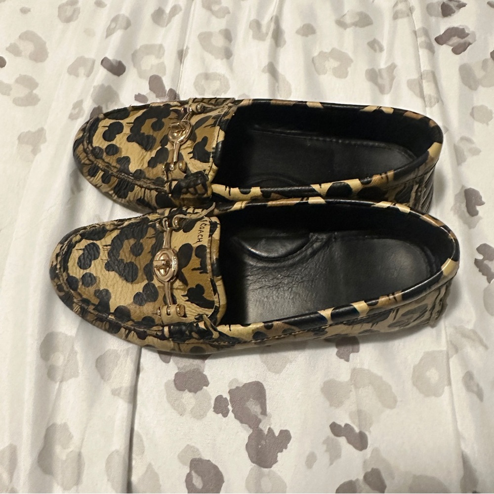 EUC Coach Arlene Loafer - Picture 7 of 14